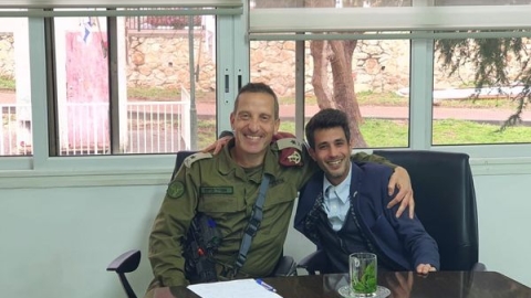 ראש העיר יחד עם אלוף פיקוד צפון.jpg
