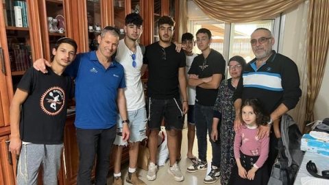 באנו לנחם ויצאנו מחוזקים.jpg