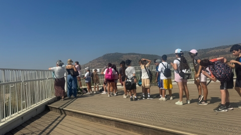 ילדי קייטנת בית החינוך מצודות יצאו ליום חווייתי ומעשיר באגמון החולה