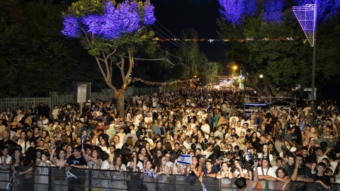 אלפי אנשים הגיעו לערב הראשון של פסטיבל  יוצאים בחוץ 5 ומילאו את רחוב הירדן 