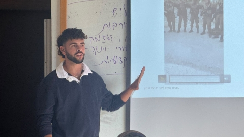 אירחנו את לוחם גולני צור ישראל מימון, שנפצע בעזה, למפגש מעורר השראה עם תלמידי ברנקו וייס ״מגשימים״