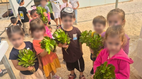 ילדי גן אחווה המתוקים הגיעו לביקור בחווה החקלאית בקריית שמונה