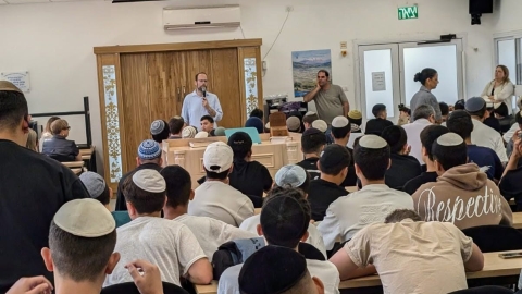 בעקבות אירוע הנפל: תלמידי וצוות ישיבת אורט המתמיד התכנסו למפגש של חוסן וערבות הדדית