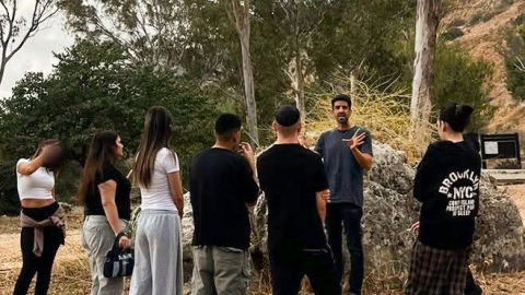 יצאנו עם תלמידים מברנקו וייס ״מגשימים״ ליום גיבוש חווייתי ברחבי העיר